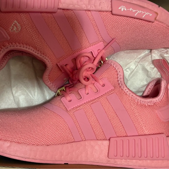 adidas gazelle silver green womens adidas NMD R1 Originals Grade School Running Shoe Glory Pink FW4708  Shoe  Palace